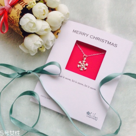 lily charmed是什么檔次？lily charmed項(xiàng)鏈檔次