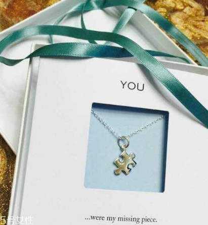 lily charmed正品在哪買？lily charmed項(xiàng)鏈購買方式