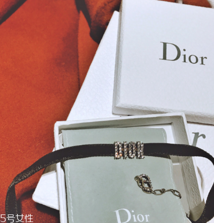 項(xiàng)鏈分大小號(hào)嗎？項(xiàng)鏈有大小號(hào)之分嗎