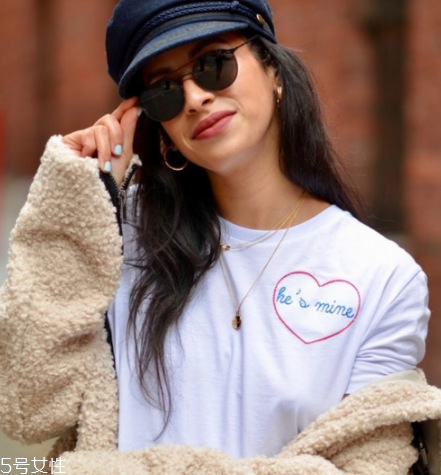 項(xiàng)鏈買(mǎi)了可以退嗎？項(xiàng)鏈買(mǎi)回來(lái)后還能退嗎