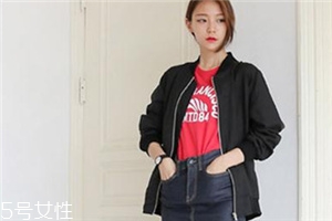 紅色t恤衫配什么外套？紅色t恤搭配外套技巧