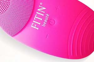 fitin潔面儀和露娜哪個好？泰國fitin潔面儀和luna潔面儀對比