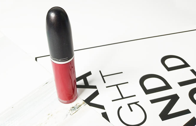 魅可啞光唇膏4號適合黃皮嗎 mac姨媽色啞光液體唇膏試色 魅可啞光唇膏4號適合黃皮嗎 mac姨媽色啞光液體唇膏試色