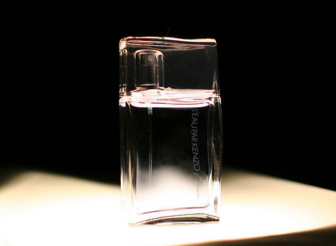 如何挑選適合自己的香水 上班族如何使用香水 如何挑選適合自己的香水 上班族如何使用香水