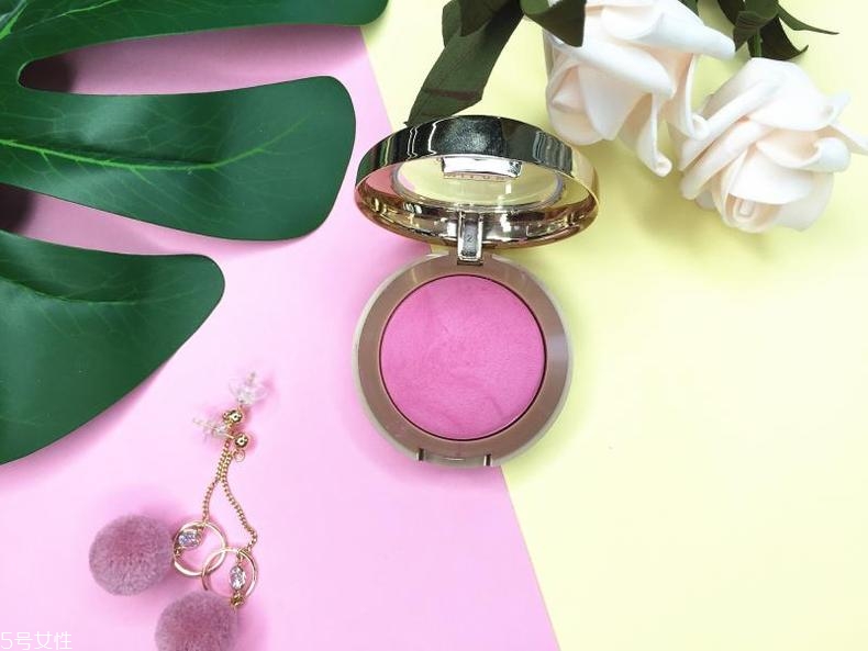 milani腮紅10號(hào)適合黃皮嗎 米蘭妮10號(hào)色試色 milani腮紅10號(hào)適合黃皮嗎 米蘭妮10號(hào)色試色