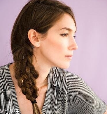 美人魚編發(fā)怎么自己編 美人魚自己編發(fā)教程 美人魚編發(fā)怎么自己編 美人魚自己編發(fā)教程