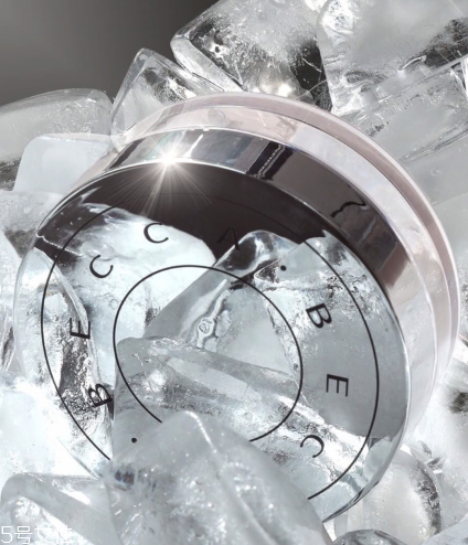 becca水散粉油皮可以用嗎 becca hydra mist保濕散粉 becca水散粉油皮可以用嗎 becca hydra mist保濕散粉