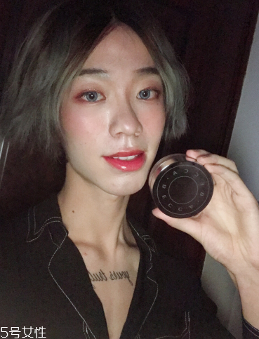 becca水散粉油皮可以用嗎 becca hydra mist保濕散粉 becca水散粉油皮可以用嗎 becca hydra mist保濕散粉