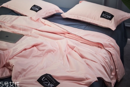 天絲是化纖嗎？天絲面料起球嗎