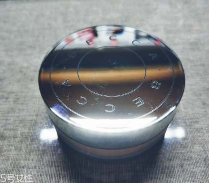 becca水散粉適合干皮嗎 becca2018新款保濕定妝散粉 becca水散粉適合干皮嗎 becca2018新款保濕定妝散粉