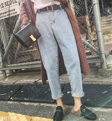 夏天穿什么樣的牛仔褲顯瘦？夏天適合穿什么牛仔褲