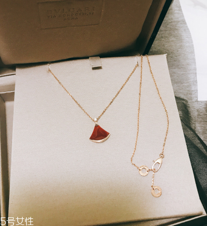 寶格麗扇子項(xiàng)鏈多少錢？寶格麗小扇子項(xiàng)鏈價(jià)格