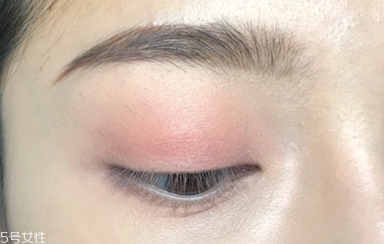 夜店眼妝教程圖片 紫色系眼妝畫法步驟教程 夜店眼妝教程圖片 紫色系眼妝畫法步驟教程