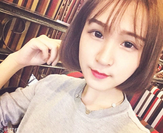 金色眼妝怎么畫(huà)好看 夏日混血妝妝容教程圖解