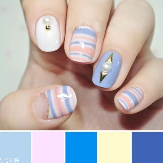 裸粉色條紋美甲教程 裸粉色條紋美甲樣式 裸粉色條紋美甲教程 裸粉色條紋美甲樣式