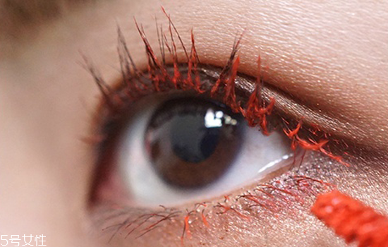 金色眼妝怎么畫(huà)好看 夏日混血妝妝容教程圖解