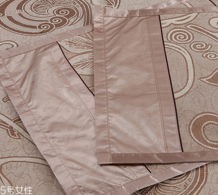 冰絲有彈性嗎？冰絲面料有沒(méi)有彈性？