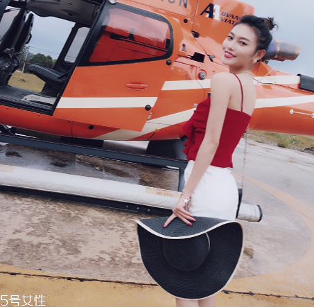 皮膚黃穿什么顏色顯白？適合黃皮女生的衣服顏色