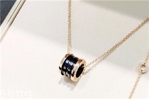 寶格麗彈簧項(xiàng)鏈?zhǔn)鞘裁床馁|(zhì)？寶格麗彈簧項(xiàng)鏈材質(zhì)介紹