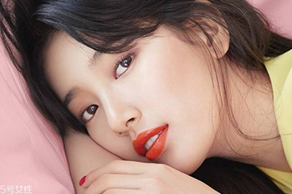 蘭蔻秀智色唇釉是什么色 蘭蔻秀智色唇釉試色 蘭蔻秀智色唇釉是什么色 蘭蔻秀智色唇釉試色