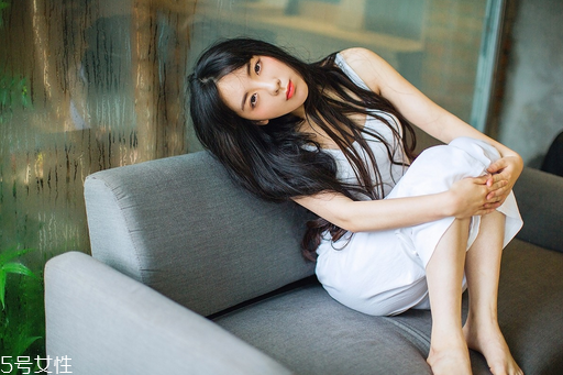 日常妝用什么顏色口紅 適合裸妝的口紅顏色推薦 日常妝用什么顏色口紅 適合裸妝的口紅顏色推薦