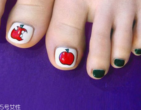 2018腳趾美甲新款式 2018簡單款腳指甲美甲圖片 2018腳趾美甲新款式 2018簡單款腳指甲美甲圖片