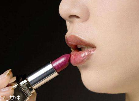醫(yī)采口紅怎么樣 醫(yī)采口紅使用方法 醫(yī)采口紅怎么樣 醫(yī)采口紅使用方法
