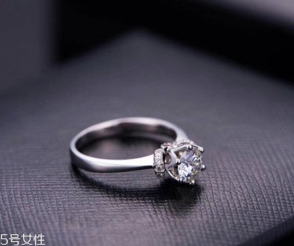 戒指一般多少錢？戒指一般要買多少錢的