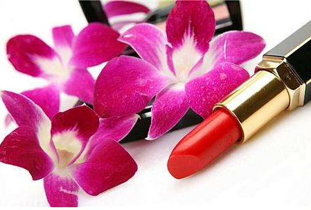 醫(yī)采口紅怎么辨別真假 醫(yī)采真?zhèn)尾樵? alt=