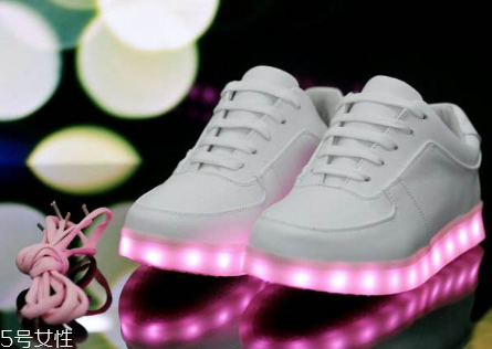 simulation發(fā)光鞋在哪買？simulation發(fā)光鞋正品購買方式