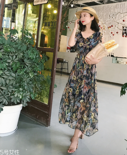 一字帶涼鞋什么款式好看？一字帶涼鞋款式推薦