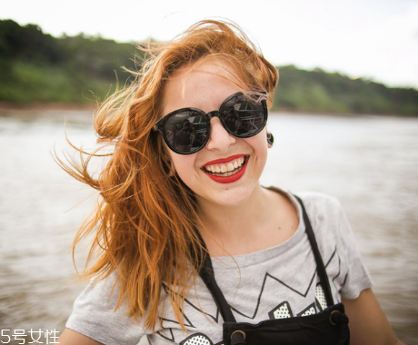 海邊度假穿什么好？海邊度假穿搭推薦