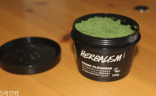 磨砂膏過(guò)期了還能用嗎 磨砂膏有什么副作用 磨砂膏過(guò)期了還能用嗎 磨砂膏有什么副作用