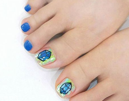 2018腳趾美甲新款式 2018簡單款腳指甲美甲圖片 2018腳趾美甲新款式 2018簡單款腳指甲美甲圖片