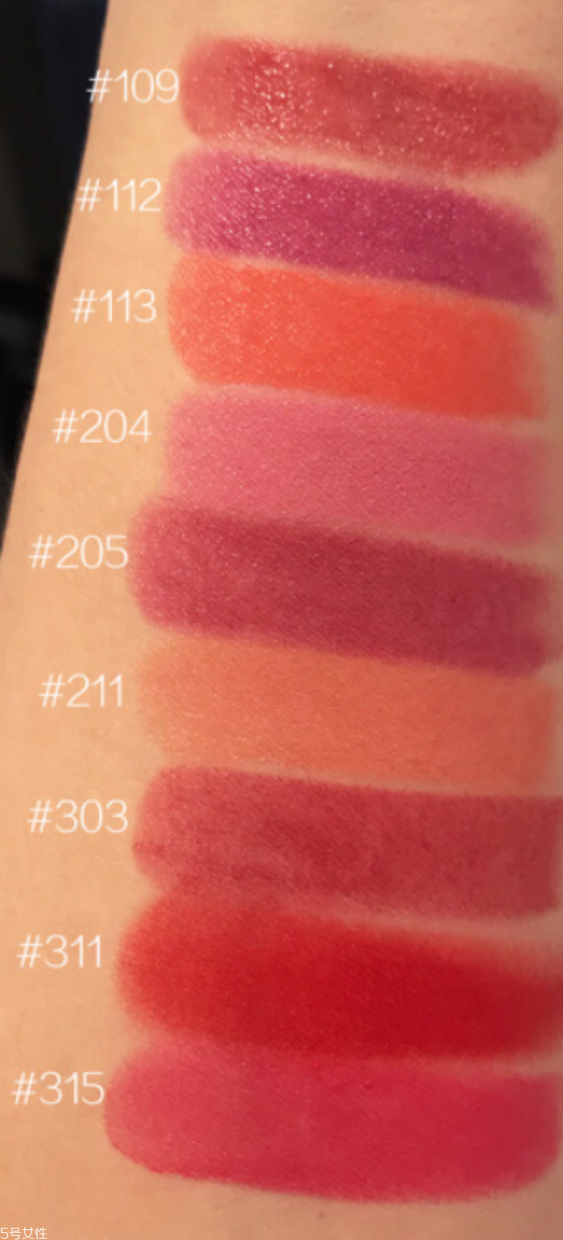 cpb雙生薔薇最火色號(hào)是哪個(gè) cpb薔薇瑰麗口紅熱賣色盤點(diǎn) cpb雙生薔薇最火色號(hào)是哪個(gè) cpb薔薇瑰麗口紅熱賣色盤點(diǎn)