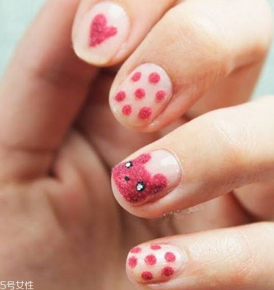 絲絨美甲怎么做教程 絲絨美甲能沾水嗎 絲絨美甲怎么做教程 絲絨美甲能沾水嗎