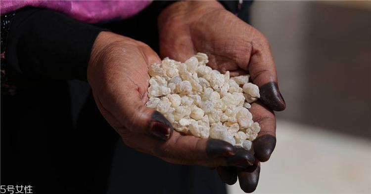 英國(guó)nyr適合什么人用 neal s yard王牌產(chǎn)品盤(pán)點(diǎn) 英國(guó)nyr適合什么人用 neal s yard王牌產(chǎn)品盤(pán)點(diǎn)