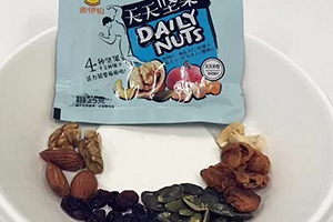 每日?qǐng)?jiān)果哪個(gè)牌子好？每日?qǐng)?jiān)果品牌對(duì)比