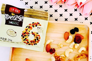 每日?qǐng)?jiān)果ab有什么不同？沃隆每日?qǐng)?jiān)果ab款區(qū)別