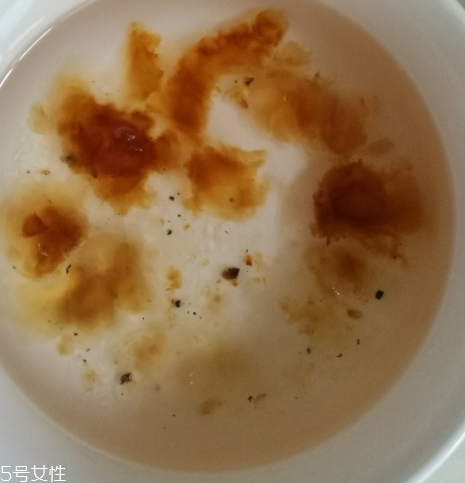 桃膠能和紅糖一起煮嗎？桃膠煮紅糖好嗎？