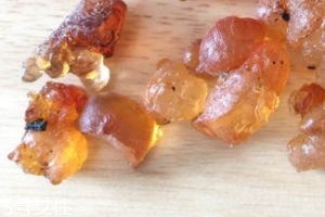 桃膠能治胃病嗎？胃病吃桃膠好嗎？