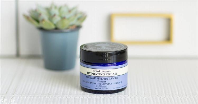 英國(guó)nyr適合什么人用 neal s yard王牌產(chǎn)品盤(pán)點(diǎn) 英國(guó)nyr適合什么人用 neal s yard王牌產(chǎn)品盤(pán)點(diǎn)