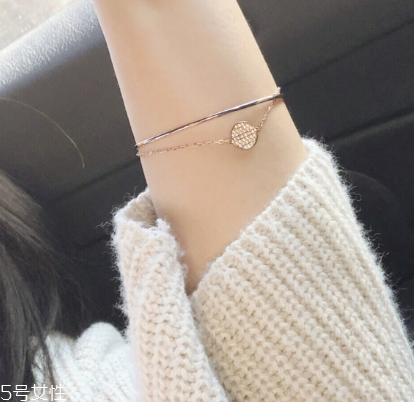 手鏈可以兩只手同時戴嗎？手鏈可以兩只手一起戴嗎