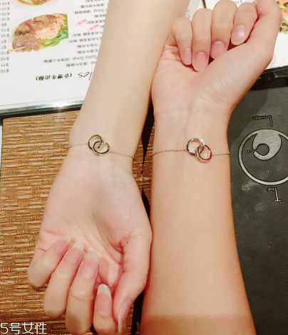 手鏈可以戴右手嗎？手鏈能不能戴在右手