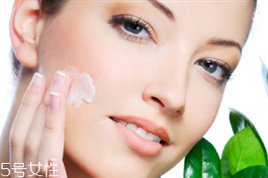 頭上長痘痘怎么辦 快速去痘痘小竅門 頭上長痘痘怎么辦 快速去痘痘小竅門