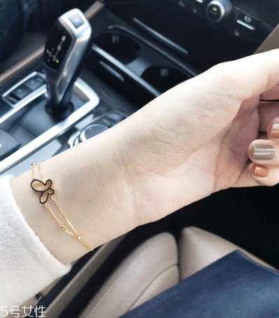 手鏈為什么戴左手？手鏈戴左手的原因