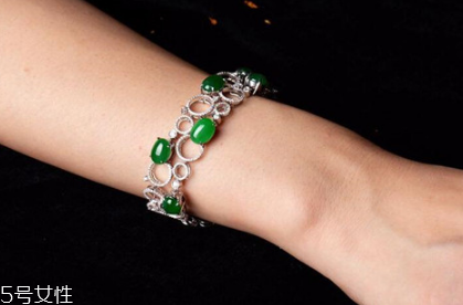 手鏈突然斷了預(yù)示什么？手鏈斷了的預(yù)兆