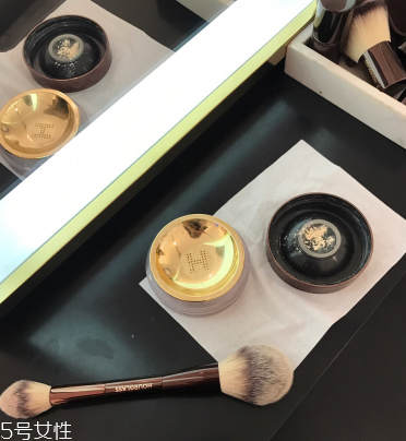 hourglass新款散粉多少錢 hourglass新款散粉使用測評 hourglass新款散粉多少錢 hourglass新款散粉使用測評