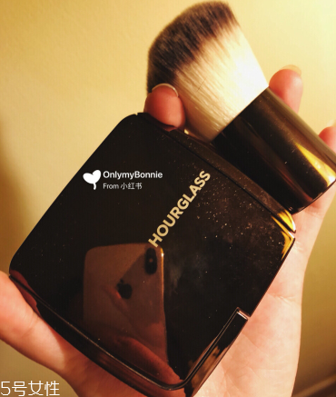 hourglass散粉和marc jacobs散粉哪個好 hourglass散粉和marc jacobs散粉哪個好