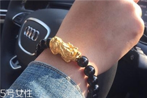 手鏈上有兩個(gè)貔貅好嗎？手鏈可以戴兩個(gè)貔貅嗎？